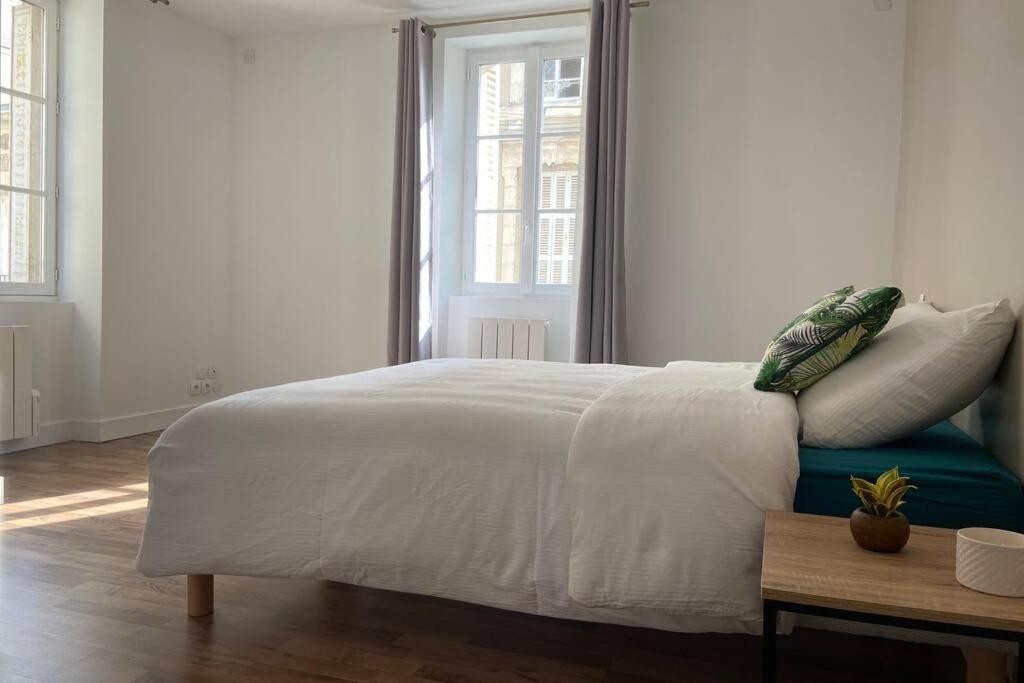 Maison Saint Louis Poitiers Bagian luar foto